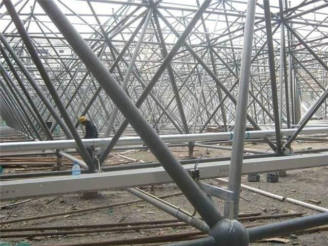 江门盘点螺栓球网架对选材方面的4点要求